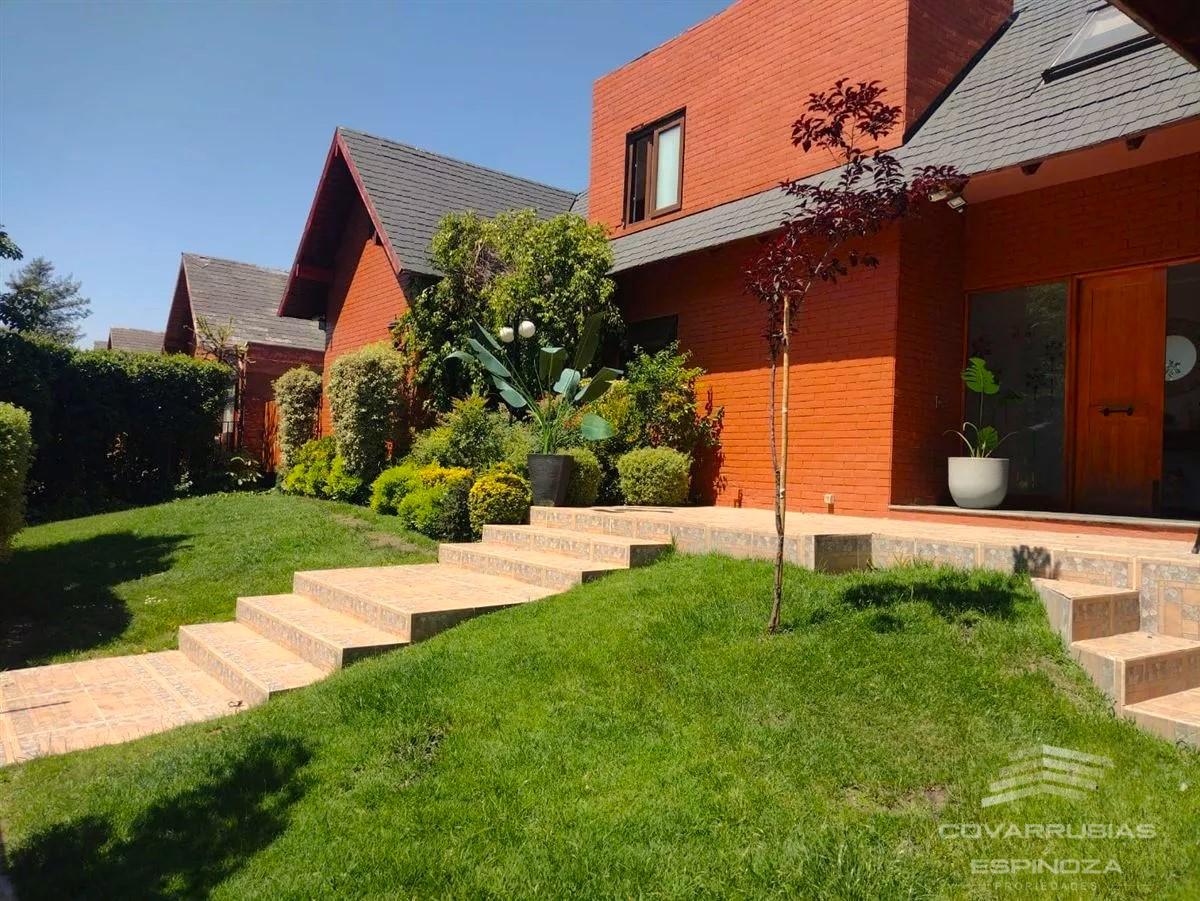 VENTA DE CASA EN PEÑALOLEN 6D 4B LAS PIRCAS