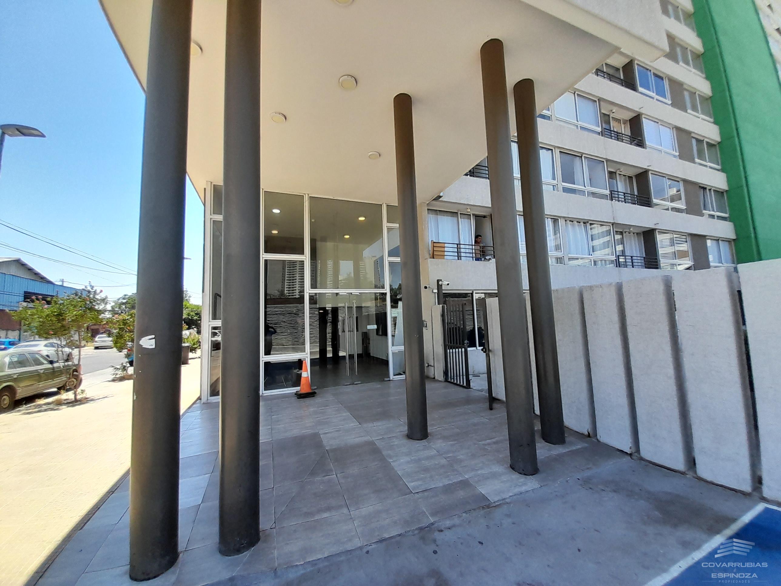 STUDIO EN EDIFICIO DE 17 PISOS